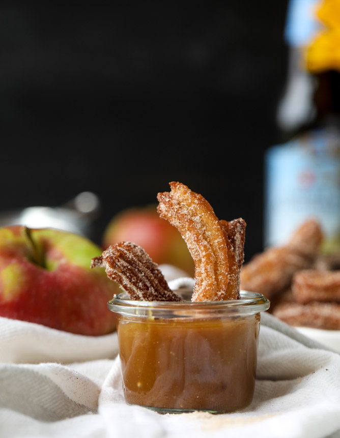 苹果汁churros用苹果酒啤酒焦糖i howsweeteats.com