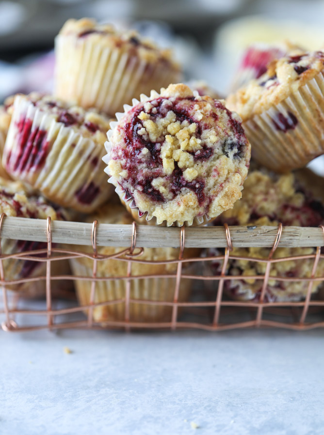 蔓越莓漩涡碎片松饼我嚎叫嚎叫#thanksgiving #christmas #muffins #cranberry