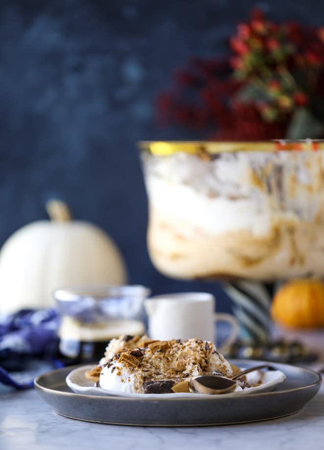 枫树南瓜gingersnap tiramisu trifle i howsweeteats.com #pumpkin #ingersnap #christmas #thanksgiving