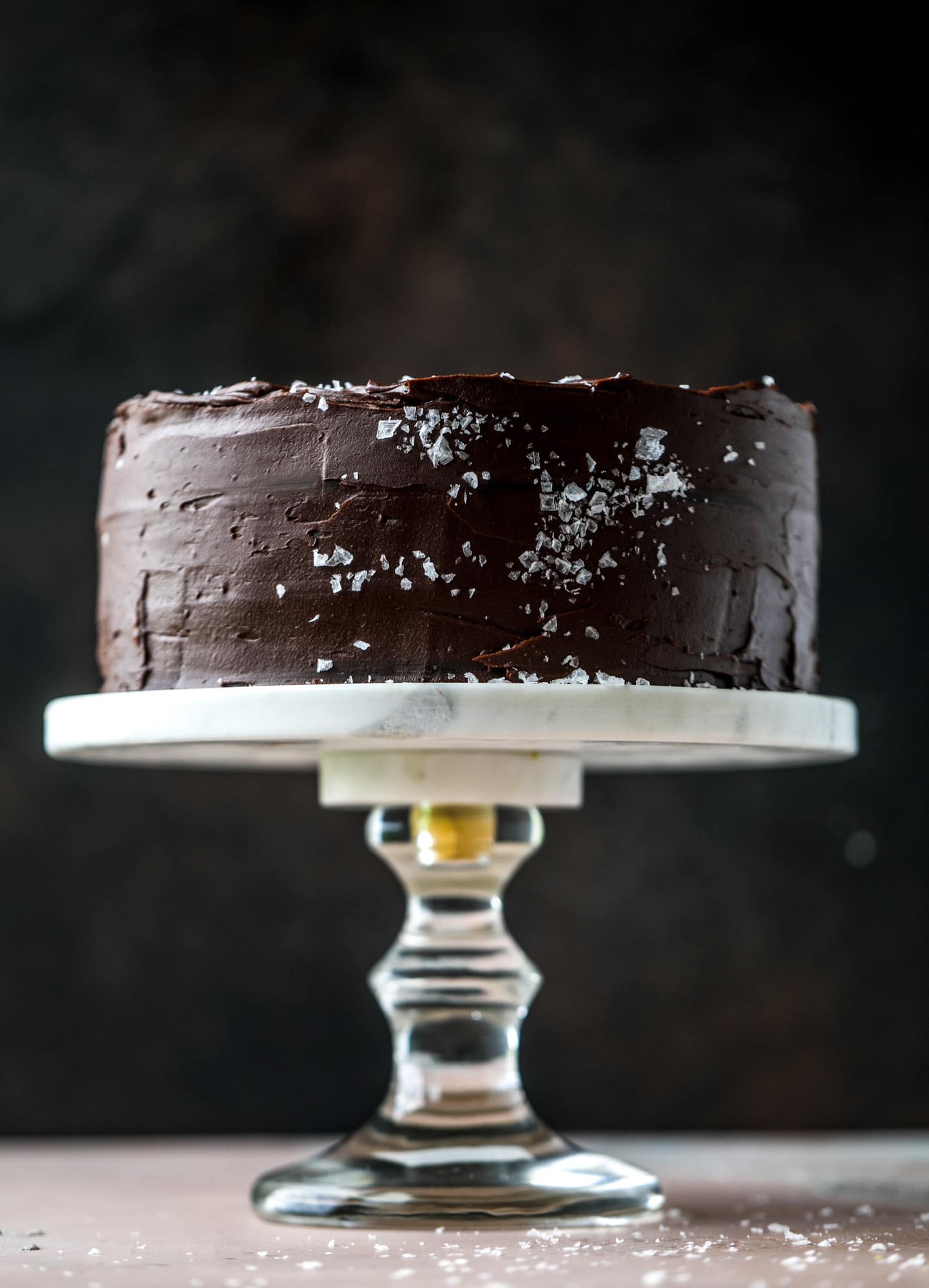 咸黑巧克力黑啤蛋糕和23个完美的万圣节食谱欧宝平台怎么样