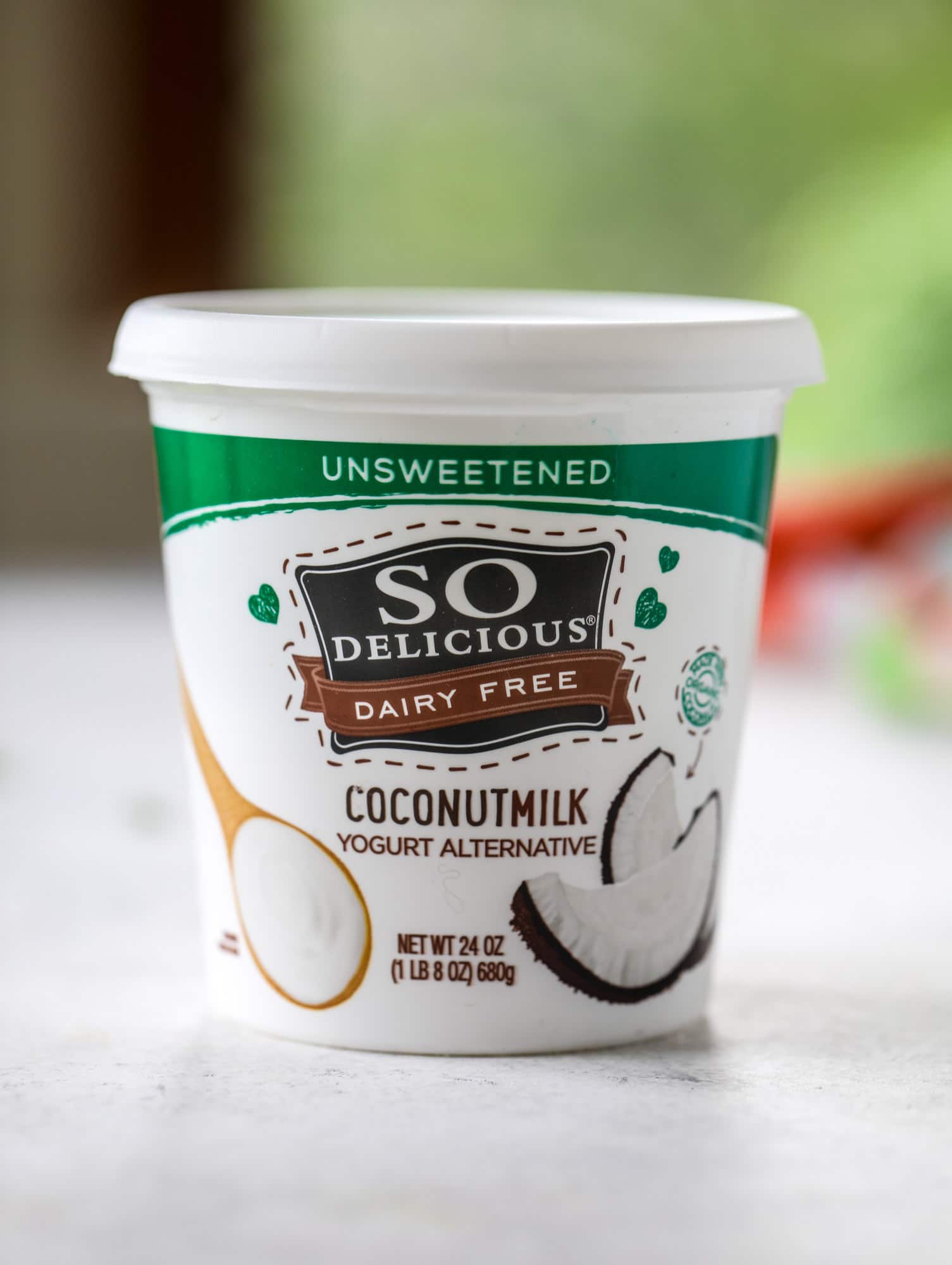 所以美味的乳制品免费椰子酸奶替代品